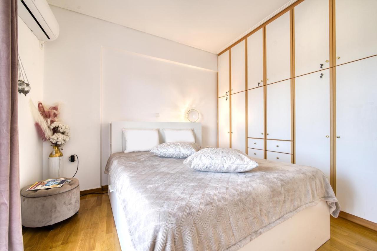 Sea & Mountain Apartment Close To Port And City Lávrion 外观 照片
