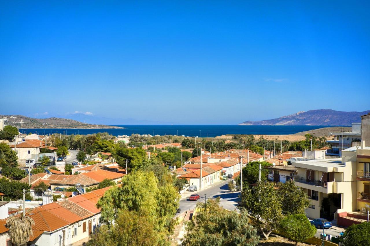 Sea & Mountain Apartment Close To Port And City Lávrion 外观 照片